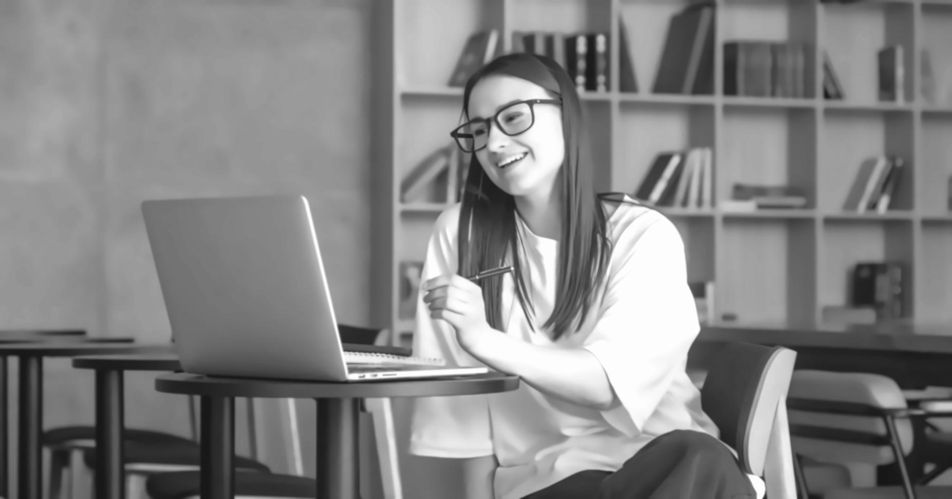 Tableau d'analyse financière avec données contextuelles